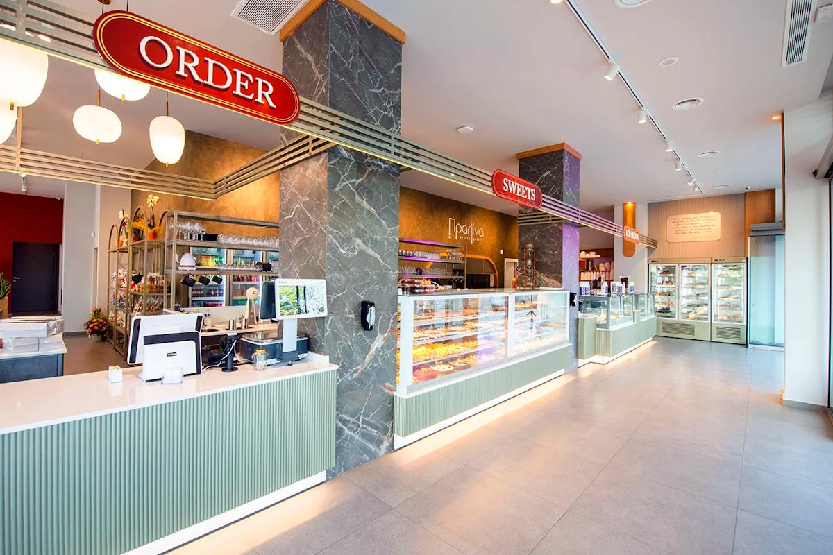 Pralina Patisserie - Kalamata Beach